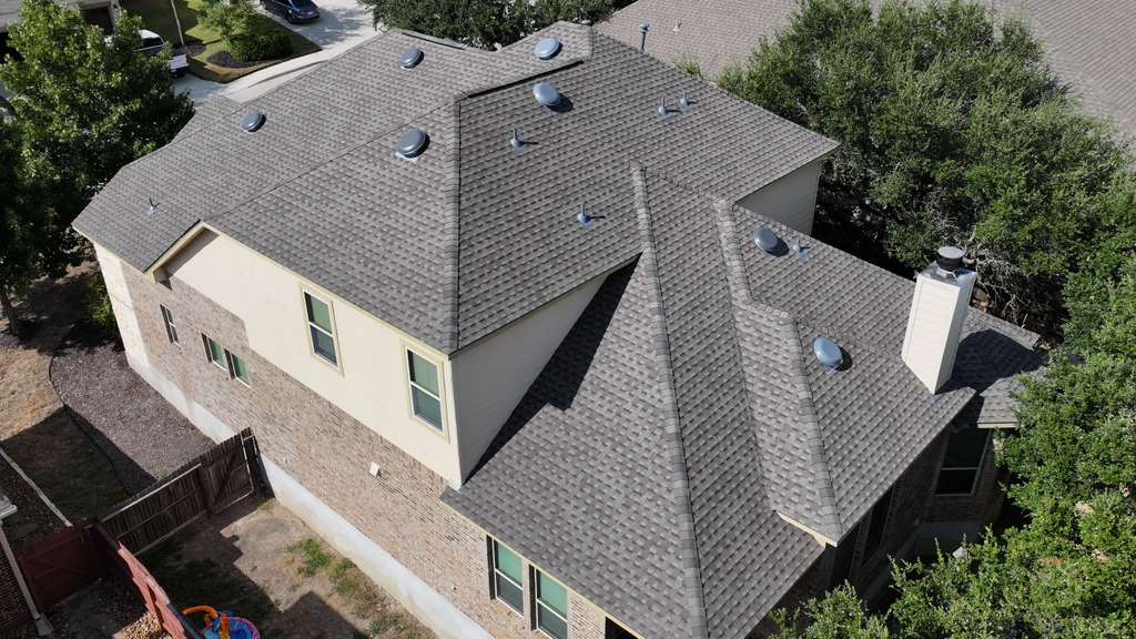 Roofing project photo 4