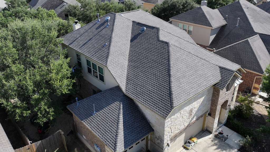 Roofing project photo 1