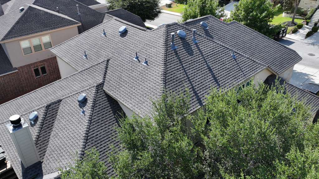 Roofing project photo 2