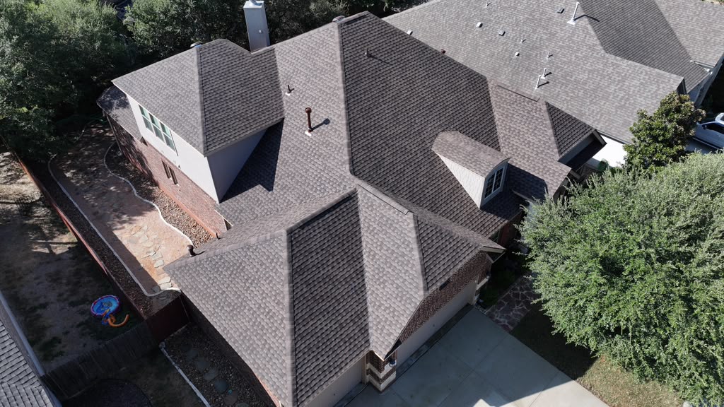 Roofing project photo 2